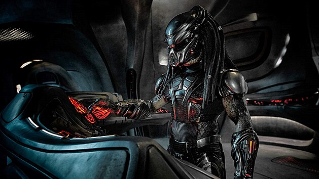 Lovec se těší na kořist. Snímek Predátor: Evoluce (2018). Režie: Shane Black. | na serveru Lidovky.cz | aktuální zprávy Lovec se těší na kořist. Snímek Predátor: Evoluce (2018). Režie: Shane Black. | na serveru Lidovky.cz | aktuální zprávy