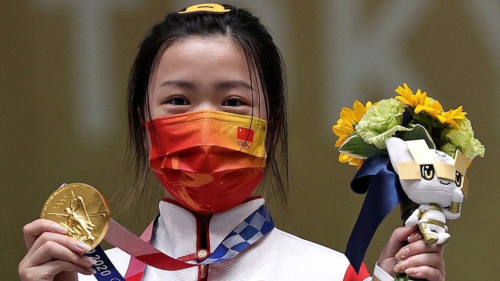 ínská stelkyn Jang chien vybojovala první zlatou medaili na olympijských...