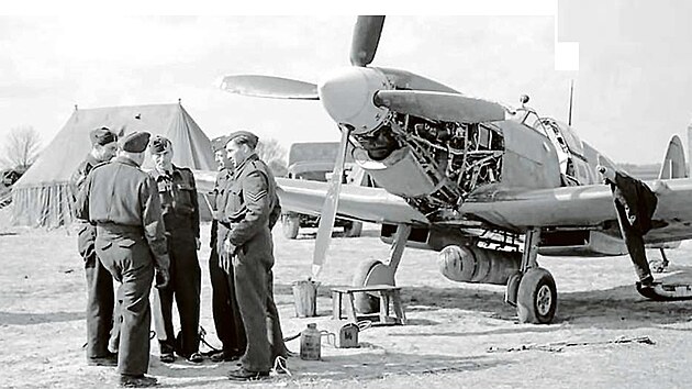 Na letišti. Spitfire LF IX jedné z letek britského Královského letectva RAF.... | na serveru Lidovky.cz | aktuální zprávy Na letišti. Spitfire LF IX jedné z letek britského Královského letectva RAF.... | na serveru Lidovky.cz | aktuální zprávy