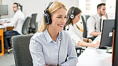 Dobře placená dřina. Brigády v klientských call centrech nabízejí studentům... Dobře placená dřina. Brigády v klientských call centrech nabízejí studentům...
