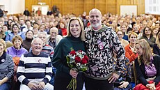 Touto fotografií z debaty v obci Telecí se Danuše Nerudová pochlubila na... Touto fotografií z debaty v obci Telecí se Danuše Nerudová pochlubila na...