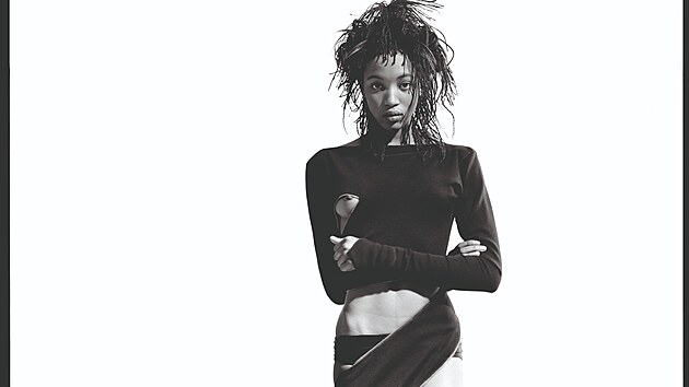 Supermodelka Naomi Campbell roku 1987, tedy na začátku své kariéry, s couturiérem, kterého oslovovala „papa“.