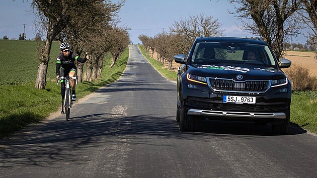 Cyklista a auta v provozu. | na serveru Lidovky.cz | aktuální zprávy Cyklista a auta v provozu. | na serveru Lidovky.cz | aktuální zprávy