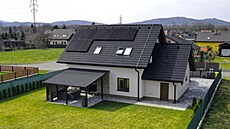 Společnost SolidSun spolu s Českou spořitelnou a Stavební spořitelnou České... Společnost SolidSun spolu s Českou spořitelnou a Stavební spořitelnou České...