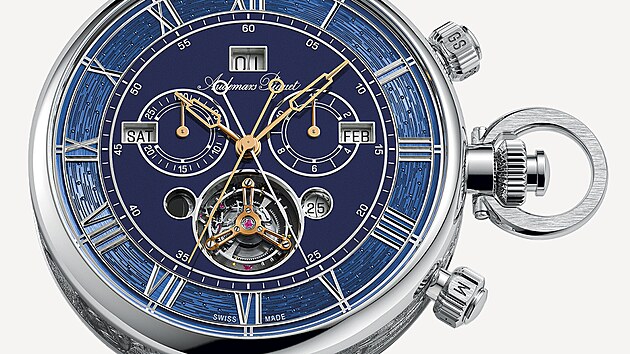150 Heritage Pocket Watch čítají 40 funkcí, z nichž je 30 komplikací, včetně odbíjení, technologie Supersonnerie, kalendářů nebo chronografu s vlečnou ručkou. Navazují na komplikované modely minulosti, jako byl Grosse Pièce (vpravo) z roku 1921.