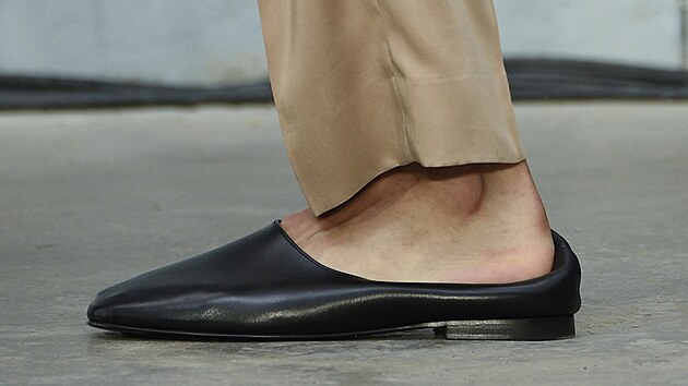 Černé mules