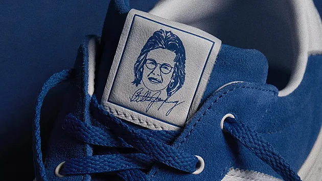 Nové tenisky adidas inspirované jedním z nejikoničtějších momentů tenisové historie. Po 53 letech se vrací legendární model v novém provedení.