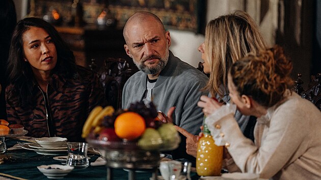 Adama Dolník ve třetí sérii detektivní hry Zrádci