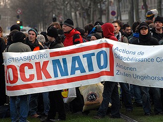 NATO slaví šedesáté narozeniny