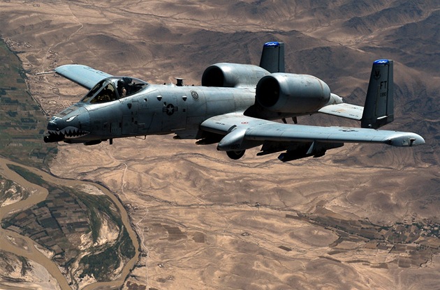 Americký bitevní letoun A-10