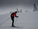 Prvn beckou a sjezdovou etapou v okol Praddu odstartoval v Jesenkch