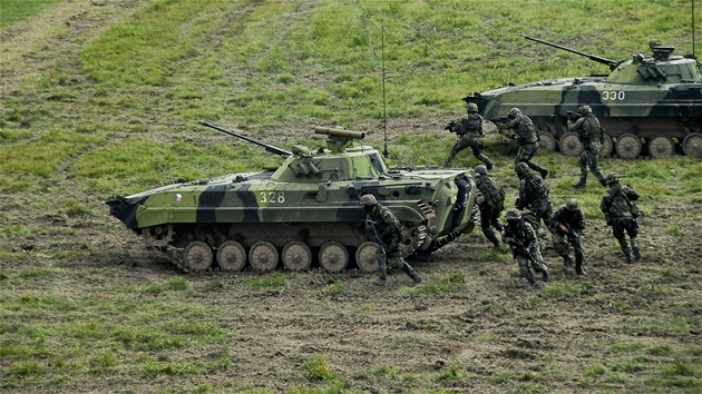 Zte mechanizované jednotky na Dnech NATO v Ostrav