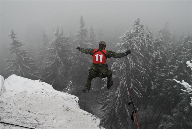 Extrémní armádní závod Winter Survival