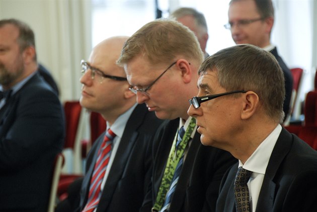 Ministr financí Andrej Babi (vpravo). Ilustraní foto.