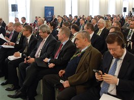 Nrodn konference 15. let eska v NATO na Praskm hrad