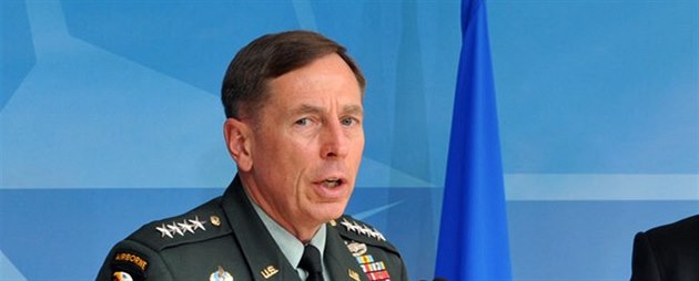 Americký generál ve výslub David Petraeus (ilustraní foto).
