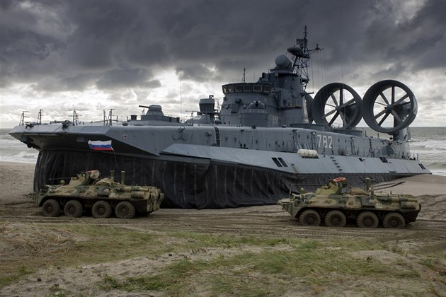 Cviení ruských ozbrojených sil ZAPAD-2013