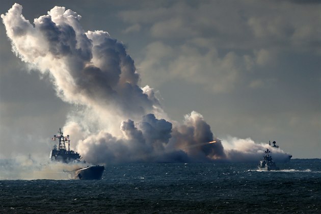 Cviení ruských ozbrojených sil ZAPAD-2013