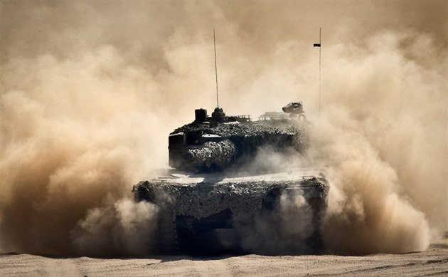 Tank Leopard 2 polské armády bhem cviení hrotových sil NATO Nobel Jump