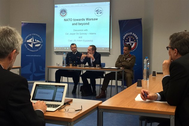 NATO towards Warsaw and beyond: kulatý stl v IC NATO (20. ervna 2016)