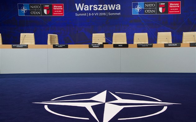 Summit NATO ve Varav
