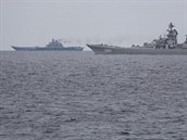 Flotila ruskch plavidel na cest Barentsovm moem