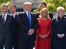 Americk prezident Donald Trump na prvn schzce se spojenci z NATO v Bruselu