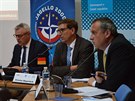 Veejn debata Policy
               towards Russia and lessons learnt from US elections - Czech and German views
               on countering Russias
               hybrid warfare before Czech and German elections. (12.6.2017)