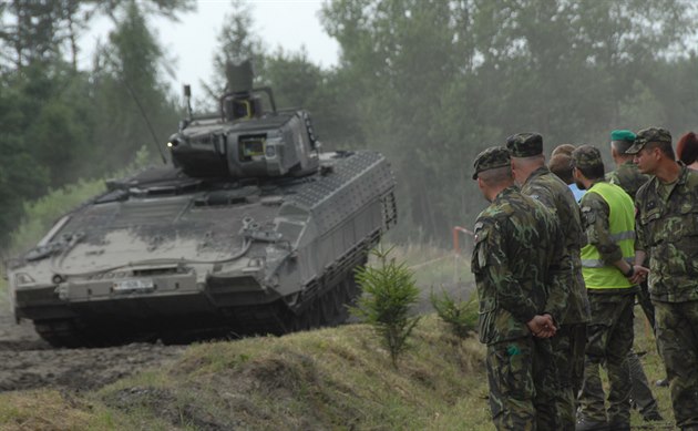 Obrnnec Puma bhem armádních test na Libavé