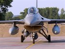 Letoun F-16 texask Nrodn gardy na slavsk zkladn