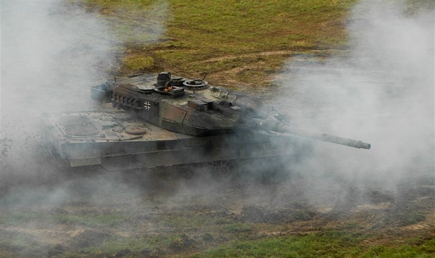 Tank Leopard nmeckého Bundeswehru na Dnech NATO v Ostrav