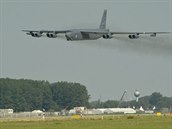 Americk bombardr B-52 na Dnech NATO v Ostrav