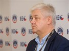 Ekonomick analytik Miroslav Zmenk na nrodn konference Nae bezpenost...