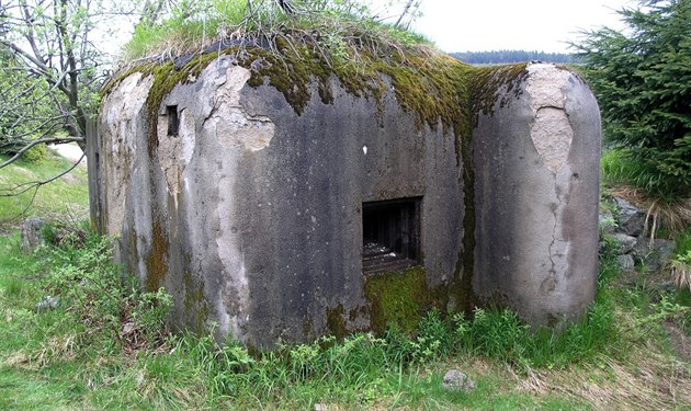 Bunkr opík z bývalého eskoslovenského opevnní