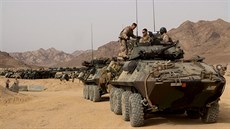 Americká námoní pchota na vojenském cviení Eager Lion v Jordánsku