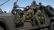 Chrudimští výsadkáři před odletem na cvičení Sil velmi rychlé reakce NATO