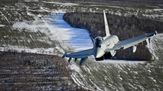 Eurofighter Typhoon panlského letectva nad Pobaltím