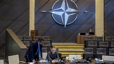 První zasedání Severoatlantické rady v novém bruselském sídle