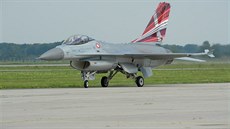 Letoun F-16 dánského letectva na Dnech NATO v Ostrav
