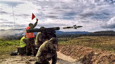 Testování nových přenosných raketových kompletů RBS-70NG