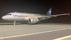 Armádní Airbus A 319 přistál po evakuačním letu z Afghánistánu v pražských...