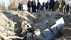 Místo dopadu neznámého bezpilotního stroje v parku Jarun v chorvatském Záhřebu