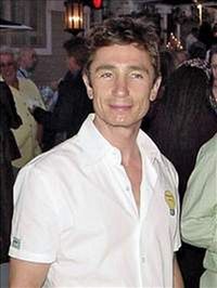 Dominic Keating