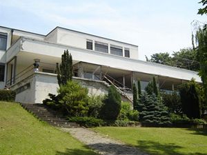 Tugendhat 11