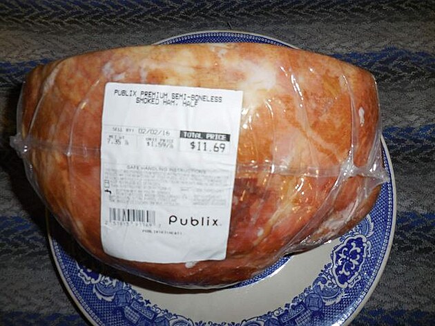 Takhle pila unka z obchodu, je jí skoro 3,5 kg