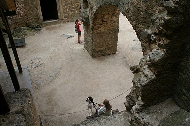 Landtejn. Hrad - Meira starostlivá.