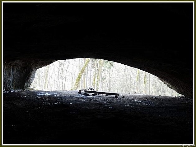 V jeskyni Pekárna