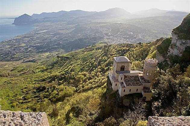 Cesta na Sicílii. Erice - vyhlídka na severovýchod z Erice