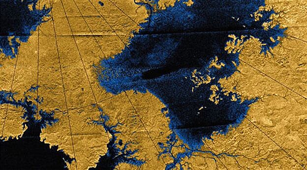eky a jezera na Titanu