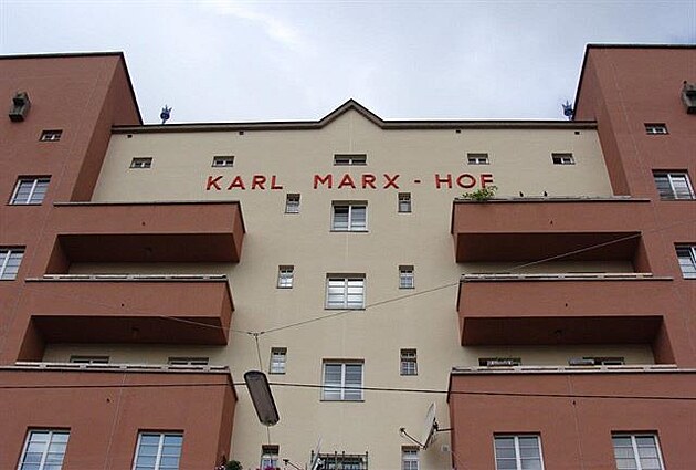 Karl-Marx-Hof 5